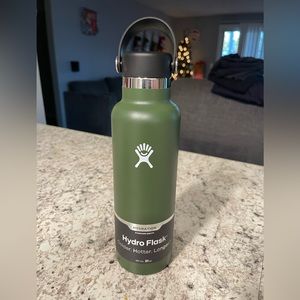 Hydro Flask 21oz Standard Mouth- Olive